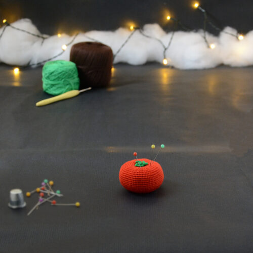 Tomate porte-épingles